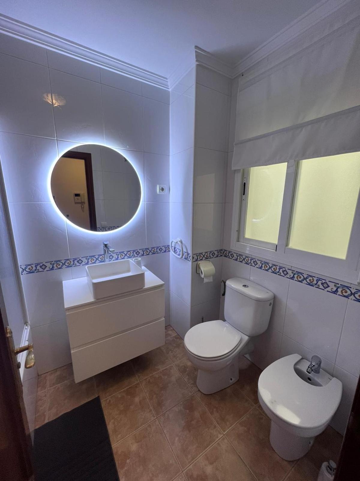 Apartamentos La Caleta Caleta De Velez Luaran gambar